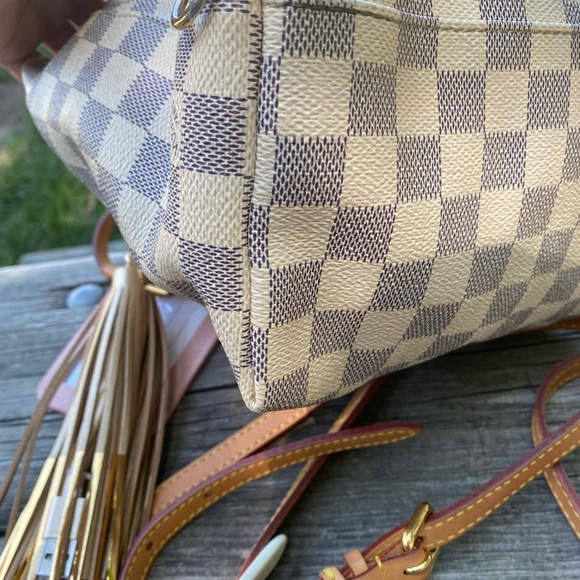 Louis vuitton Authentic backpack - Picture 9 of 15